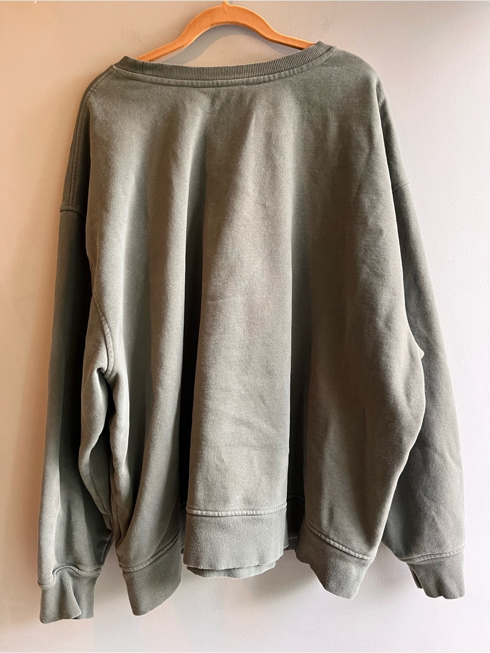 The North Face Women’s Olive Crewneck Sweatshirt XXL - Picture 3 of 9